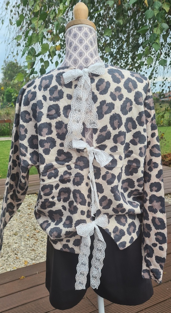 Pull Léontine