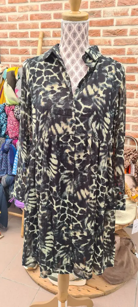 Robe Fiona