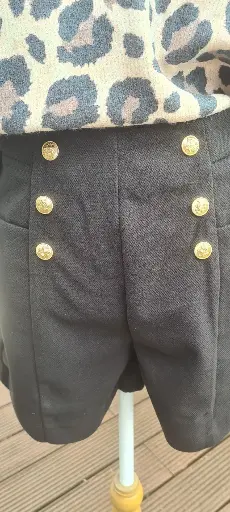 Short Louise