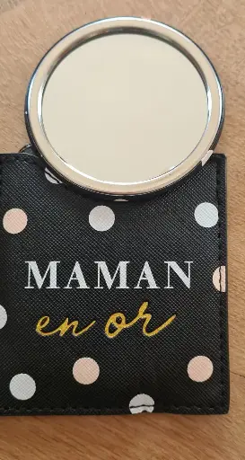 Miroir de poche maman