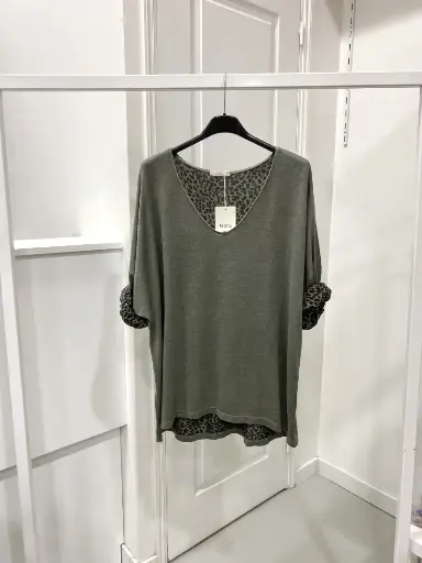 Pull léger uni léopard
